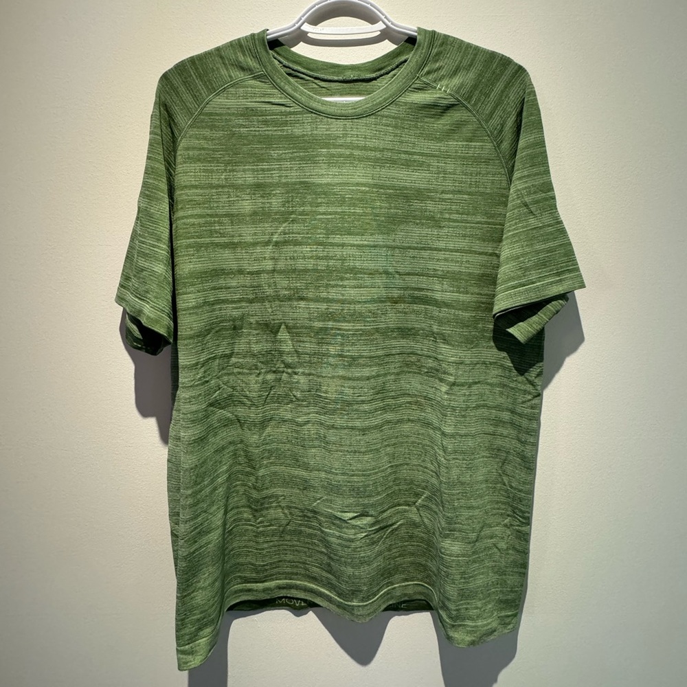 Lululemon Men’s Large Metal Vent Tech Tee